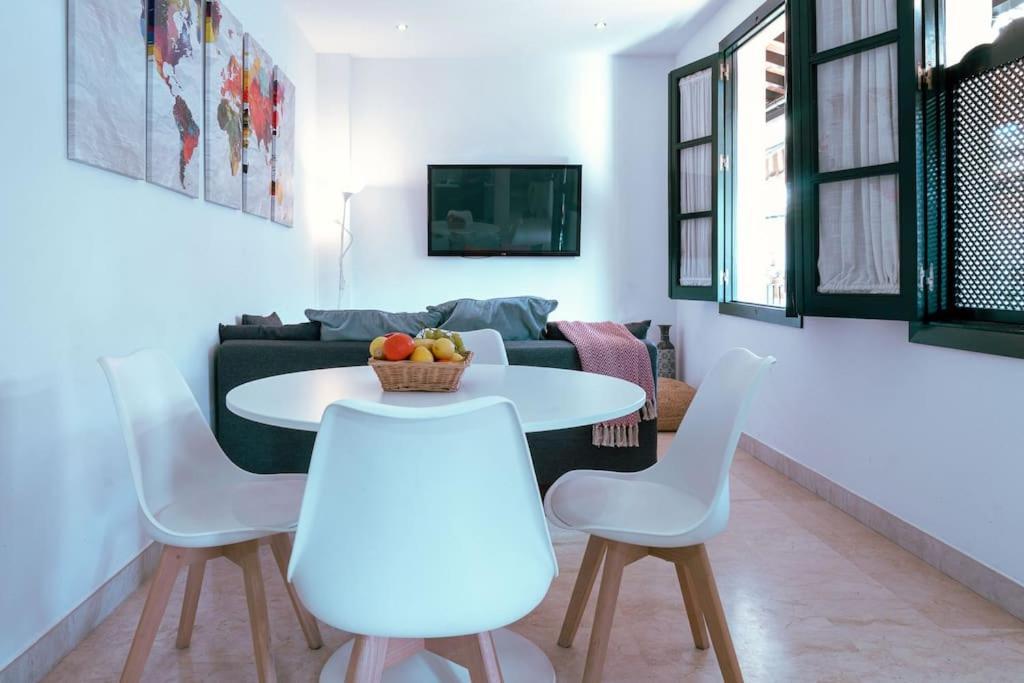 Apartamento Con Encanto En Patio Sevillano מראה חיצוני תמונה