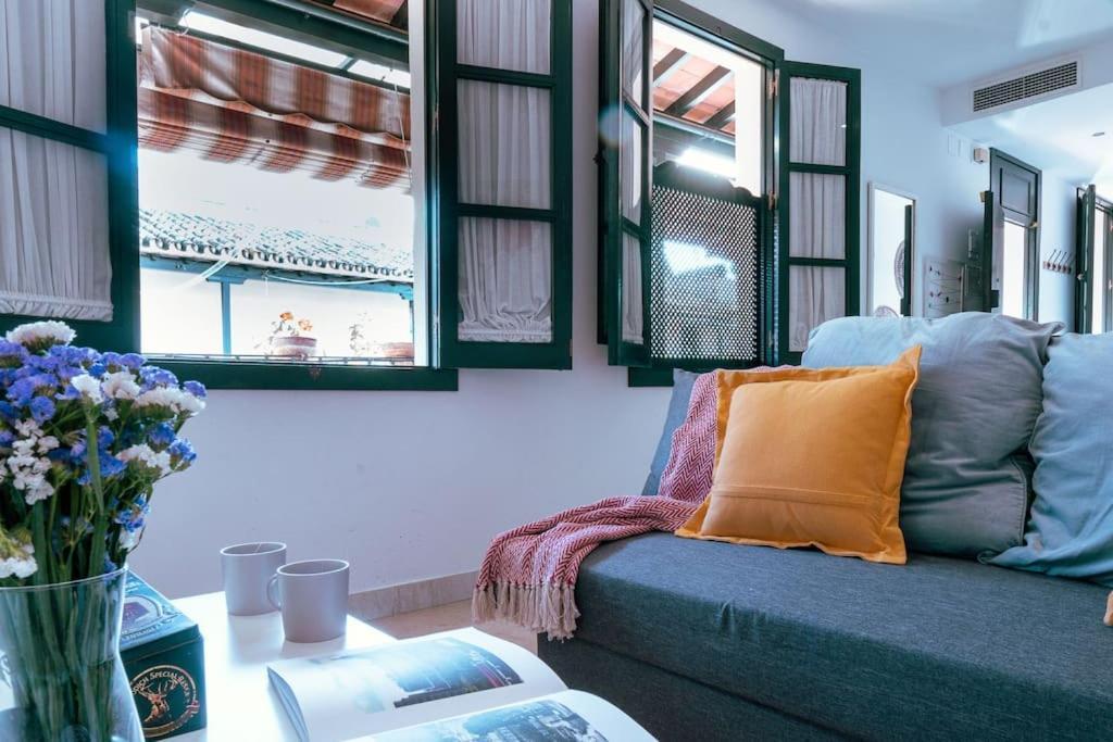 Apartamento Con Encanto En Patio Sevillano מראה חיצוני תמונה