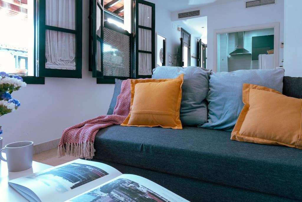 Apartamento Con Encanto En Patio Sevillano מראה חיצוני תמונה