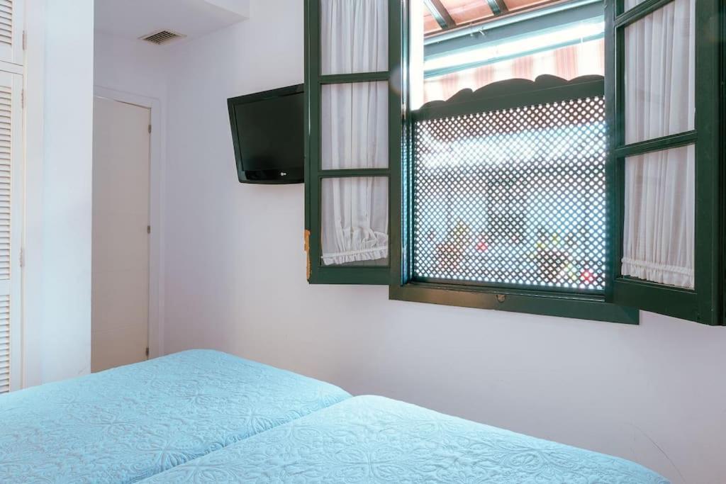 Apartamento Con Encanto En Patio Sevillano מראה חיצוני תמונה